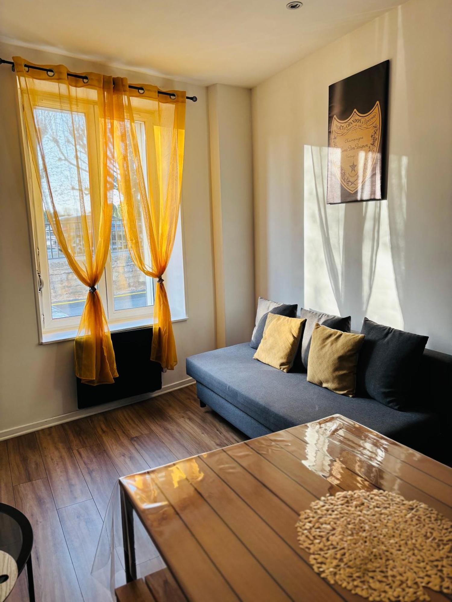 Fine Bulle En Champagne - 1 Chambre - Terrasse Epernay Bagian luar foto